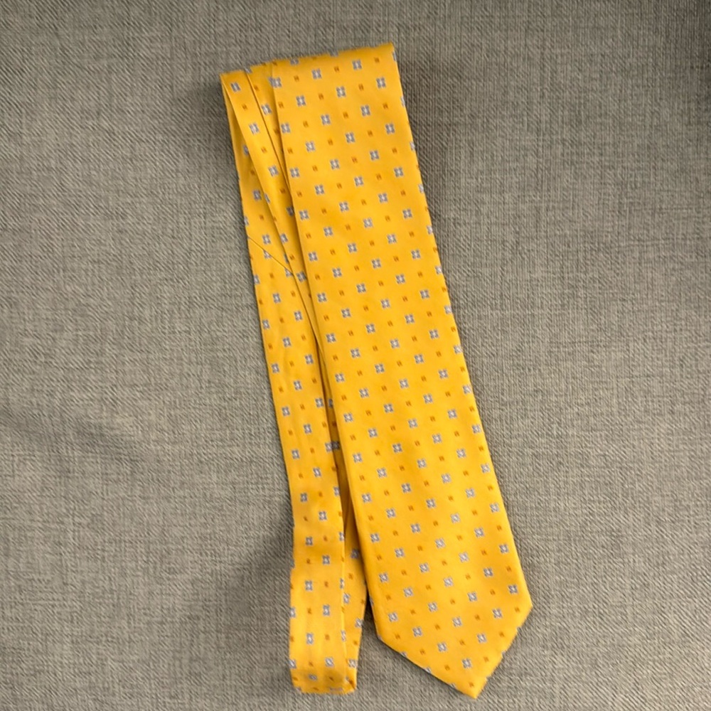 Brooks Brothers yellow tie